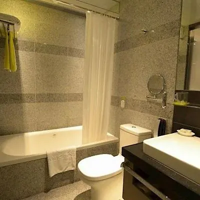 Hotel Madera Гонконг