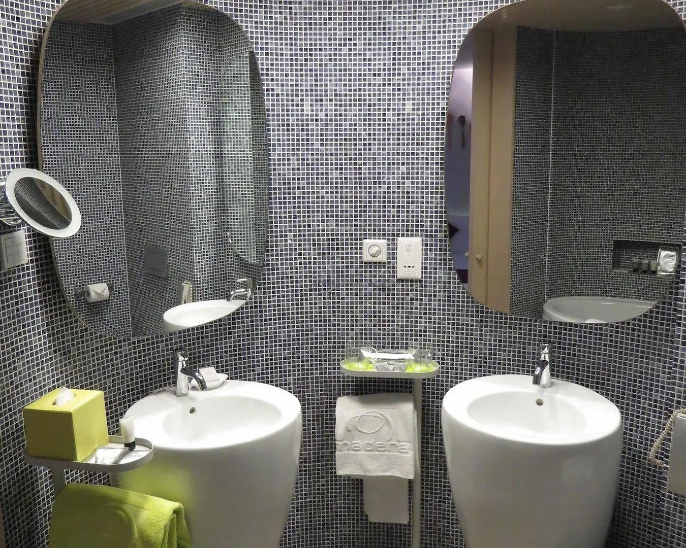 Hotel Madera Гонконг